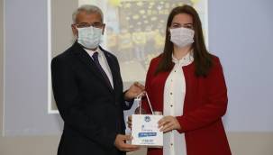  BATTALGAZİ BELEDİYESİ'NDEN ÖĞRETMENLER GÜNÜNE ÖZEL PROGRAM BAŞKAN GÜDER: "SİZ BİZİM İSTİKLALİMİZ VE İSTİKBALİMİZSİNİZ"