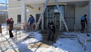 BATTALGAZİ BELEDİYESİ, AŞI OLACAK ÇOCUKLARIN VE AİLELERİN YARDIMINA KOŞTU