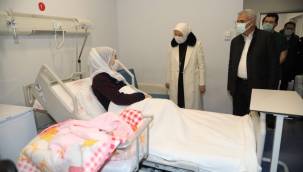 MİLLETVEKİLİ ÇALIK VE BAŞKAN GÜDER'DEN YILIN İLK BEBEKLERİNE ZİYARET