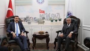 MİLLETVEKİLİ TÜFENKCİ, BATTALGAZİ'DEKİ YATIRIMLARI TAKDİRLE KARŞILADI MİLLETVEKİLİ TÜFENKCİ: "YENİ BİR BATTALGAZİ İNŞA EDİLİYOR"