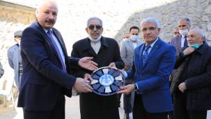 BAŞKAN GÜDER, 10 BİN ÇOCUĞUN YÜZÜNÜ GÜLDÜRDÜ