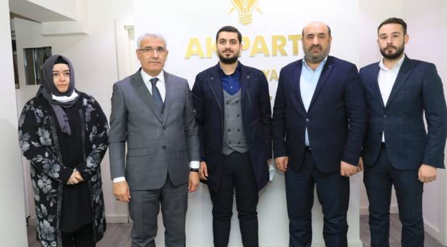  BAŞKAN GÜDER'DEN YENİ BAŞKANLARA HAYIRLI OLSUN ZİYARETİ BAŞKAN GÜDER: "AK PARTİ SİYASİ BİR OKUL GİBİDİR"