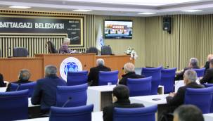 BATTALGAZİ BELEDİYESİ'NDE 'MUHTARLARLA HİZMET VE GÖNÜL BULUŞMALARI' BAŞLADI BAŞKAN GÜDER: "İLÇEMİZİN GELECEĞİNİ İSTİŞARE ETMEK İÇİN BİR ARAYA GELDİK"