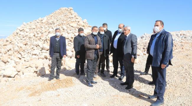 BATTALGAZİ'DE 2021 YILI YENİ İMAR YOLU AÇMA ÇALIŞMALARINA BAŞLANDI BAŞKAN GÜDER: "2021 YILINDAKİ HEDEFİMİZ GEÇEN YILIN ÜZERİNE ÇIKMAK"