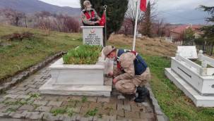 18 Mart Şehitleri Anma Günü kapsamında Aziz şehitlerimizin aileleri Malatya İl Jandarma Komutanlığı ekiplerince ziyaret edilmiştir