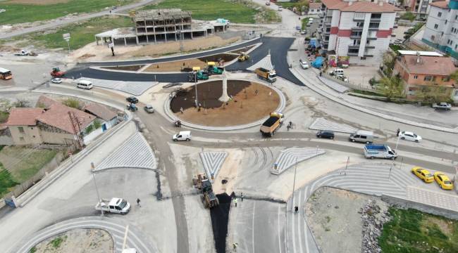 6 MAHALLENİN YARARLANACAĞI ÇARMUZU KAVŞAĞINDA ÇALIŞMALAR SÜRÜYOR