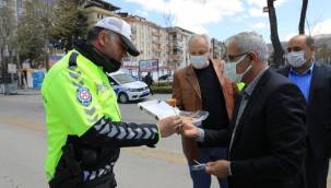 BAŞKAN GÜDER'DEN GÖREV BAŞINDAKİ POLİSLERE SÜRPRİZ ZİYARET
