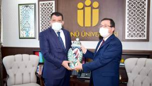 İnönü Üniversitesi Rektörü Ahmet Kızılay'ı ziyaret eden Başkan Gürkan,