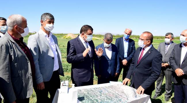 SÜTLÜCE, DİLEK VE TOPRAKTEPE'DE ÇALIŞMALARI İNCELEYEN BAŞKAN GÜRKAN;