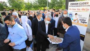  BAYRAM NAMAZI 800 YILLIK NAMAZGÂHTA EDA EDİLDİ