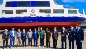 BÜYÜKŞEHİR BELEDİYESİNE AİT 2 FERİBOT VE 1 GEZİNTİ GEMİSİ BAKIMA ALINDI