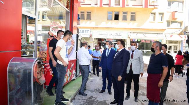 CEZMİ KARTAY CADDESİNİN ALTYAPISI TAMAMEN YENİLENDİ