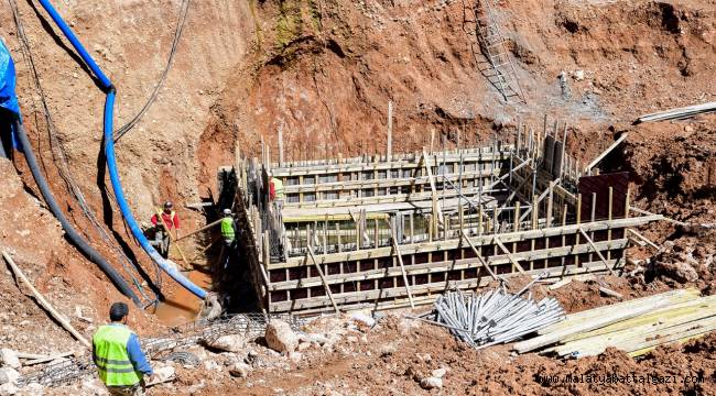 KERNEK MEYDANI ESKİDEN OLDUĞU GİBİ AYAĞA KALKACAK