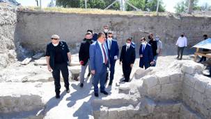 ŞAHABİYYE-İ KÜBRA MEDRESESİNDE ÇALIŞMALAR DEVAM EDİYOR