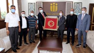 Türkiye Harp Malulü Gaziler Şehit Dul ve Yetimleri Derneği Malatya Şubesi İl Başkanından İnönü Üniversitesi Rektörü Prof. Dr. Ahmet Kızılay'a Ziyaret