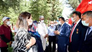 BABALAR GÜNÜ'NDE ŞEHİT BABALARI UNUTULMADI