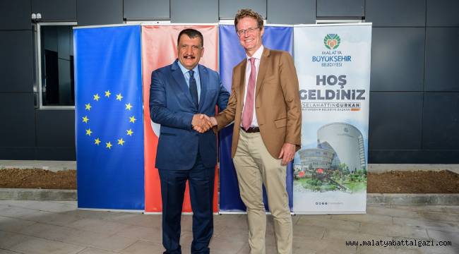 Başkan Gürkan ile birlikte Lisanslı Depoculuk alanında incelemelerde bulunan Büyükelçi Nikolaus Meyer-Landrut,