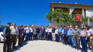 BAŞKAN GÜRKAN, YUKARIÖRÜKÇÜ'DE VATANDAŞLARLA BİR ARAYA GELDİ