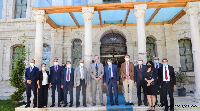 Büyükelçi Nikolaus Meyer-Landrut ile Kent Müzesini gezen Başkan Gürkan,
