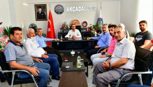 BAŞKAN ÇINAR, AKÇADAĞ DAYANIŞMA DERNEĞİ YÖNETİMİYLE BİR ARAYA GELDİ 