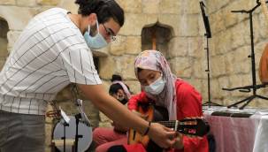 BATTALGAZİ BELEDİYESİ'NİN KÜLTÜR SANAT KURSLARI YOĞUN İLGİ GÖRÜYOR