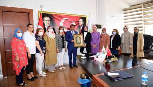 AK PARTİ MALATYA KADIN KOLLARI'NDAN BAŞKAN GÜRKAN'A ZİYARET