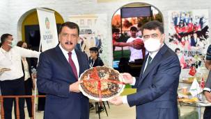 ANKARA'DA 'GENÇ DOSTU ŞEHİRLER KONGRE VE SERGİSİ' GERÇEKLEŞTİRİLDİ