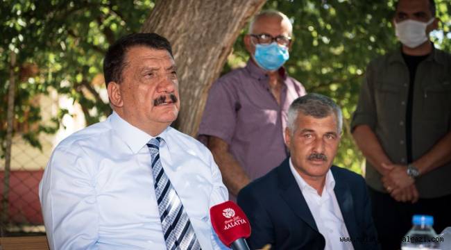 ARAPGİR İLÇESİNDE İNCELEMELERDE BULUNAN BAŞKAN GÜRKAN "TÜRKİYE'DE REKOR KIRAN BİR BELEDİYE HÜVİYETİNDEYİZ"