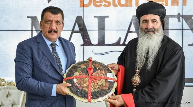 METROPOLİT ĞRİĞORİYOS MELKİ ÜREK'TEN BAŞKAN GÜRKAN'A TAŞHORAN KİLİSESİ TEŞEKKÜRÜ