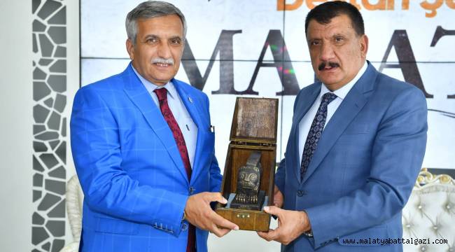 BALIKESİR HEYETENİ KABUL EDEN BAŞKAN GÜRKAN