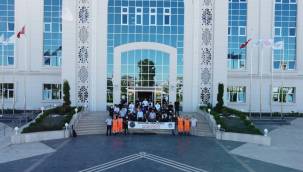 DÜŞÜNEN GENÇLER TOPLULUĞU, BATTALGAZİ'DE FARKINDALIK OLUŞTURDU