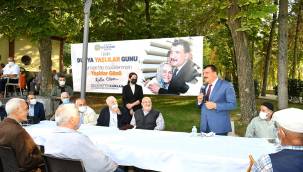 BAŞKAN GÜRKAN, " YAŞLILARIMIZ GÜNGÖRMÜŞ TECRÜBELİ İNSANLARDIR"