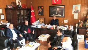 Kemaliye Belediye Başkanı Mehmet Karaman, Belediye Başkanımız Haluk Cömertoğlu'nu makamında ziyaret etti.