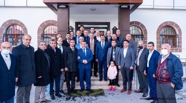 Malatya Muhtarlar Derneği'ni Ziyaret eden Başkan Gürkan,