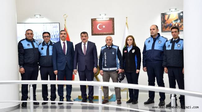 BAŞKAN GÜRKAN, GÖREVDE YÜKSELME SINAVINDA BAŞARILI OLAN PERSONELLERLE BİR ARAYA GELDİ