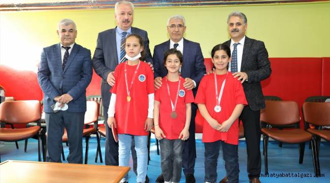 MASA TENİSİ GÜNÜ BATTALGAZİ'DE ÖZEL TURNUVA İLE KUTLANDI