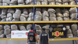 Tütün Kaçakçılığına yönelik Malatya İl Emniyet Müdürlüğüne bağlı KOM Şube Müdürlüğü ekiplerince..