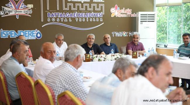 BAŞKAN GÜDER'DEN ÖRNEK BABALAR GÜNÜ BULUŞMASI