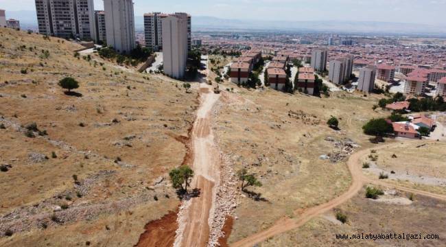 BATTALGAZİ'DE YENİ İMAR YOLU AÇMA ÇALIŞMALARI SÜRÜYOR