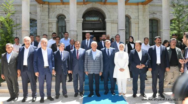 Kent Müzesi'ni ziyaret eden AK Parti Genel Başkan Vekili Binali Yıldırım