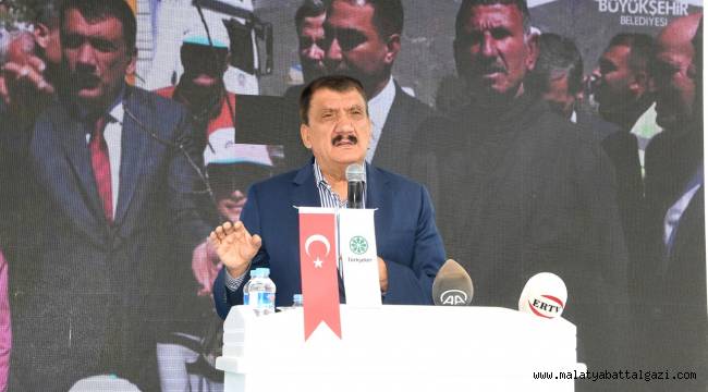 67. DÖNEM PANCAR ALIM SEZONU TÖRENİNE KATILAN BAŞKAN GÜRKAN;