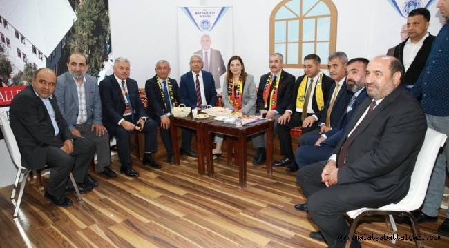 BATTALGAZİ BELEDİYE BAŞKANI OSMAN GÜDER, MALATYA TANITIM GÜNLERİNDE İSTANBUL'DAKİ MALATYALILARLA BULUŞTU.