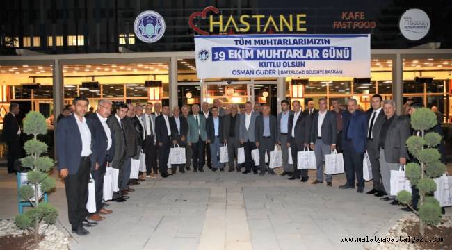 BAŞKAN GÜDER, BATTALGAZİLİ MUHTARLARIN GÜNÜNÜ KUTLADI