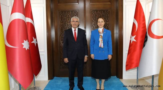 MİLLETVEKİLİ BAKBAK, AK PARTİ BATTALGAZİ İLÇE TEŞKİLATIYLA BULUŞTU