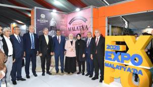 TAM BANA GÖRE FESTİVALİ'NDE BÜYÜKŞEHİR BELEDİYESİNİN STANDINA YOĞUN İLGİ